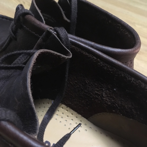 (03668) CLARKS WALLABEE BOOT BROWN, MENS, SIZE 9.5